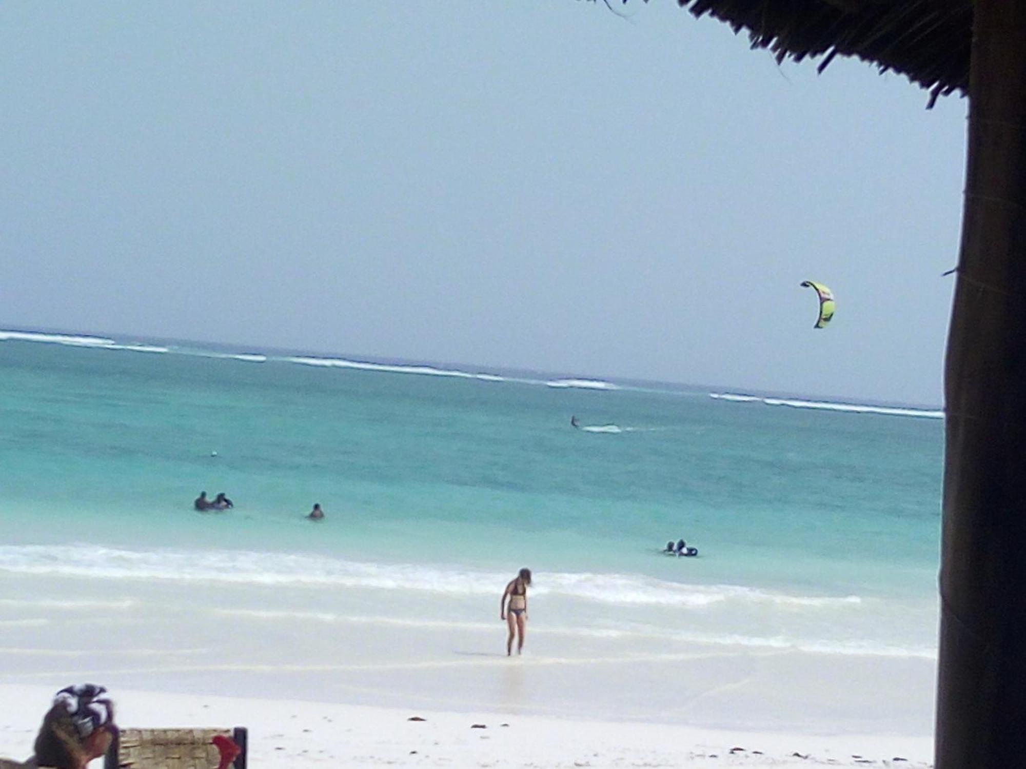Aqua Resort Diani Beach Ngoại thất bức ảnh