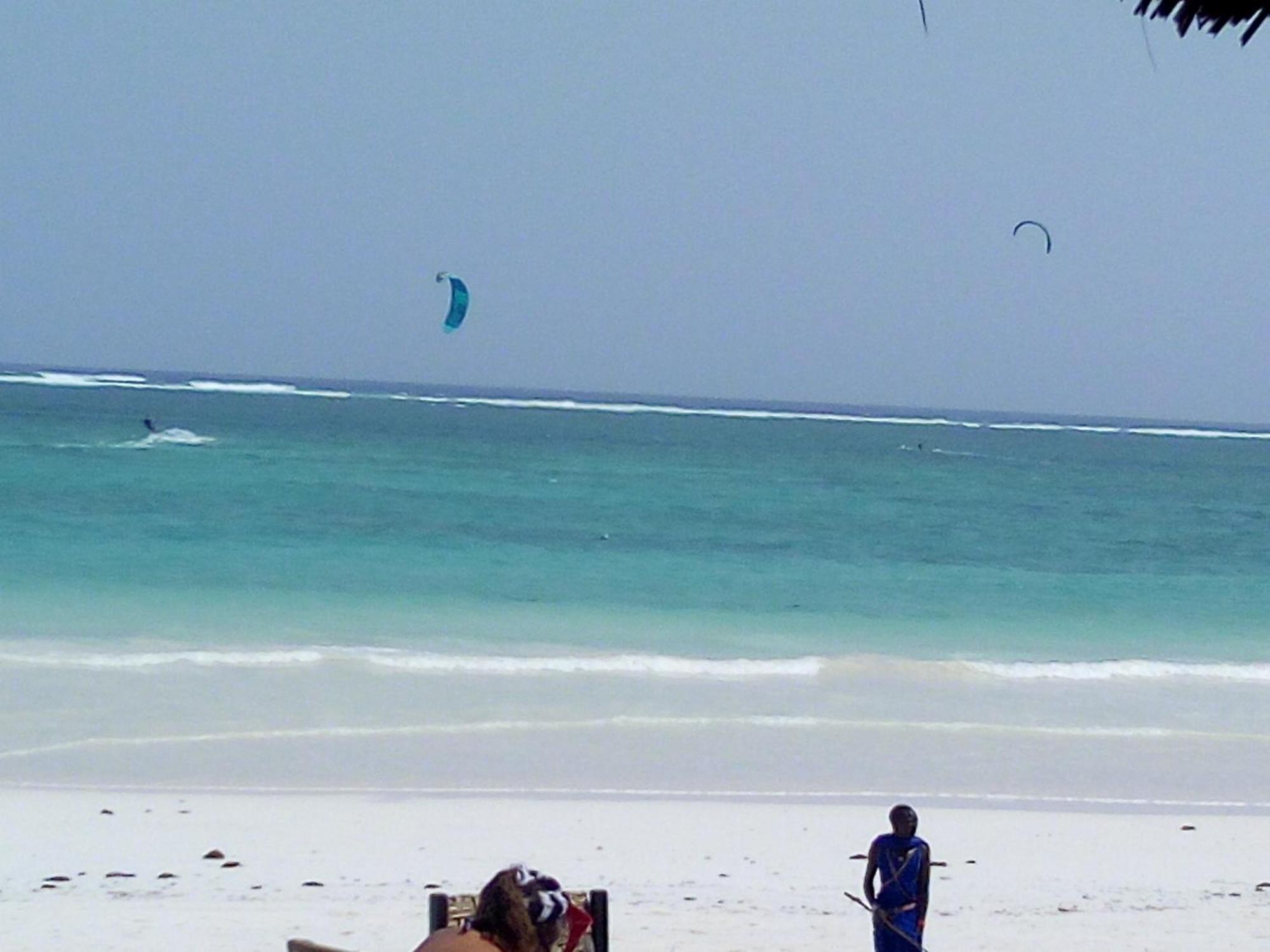 Aqua Resort Diani Beach Ngoại thất bức ảnh